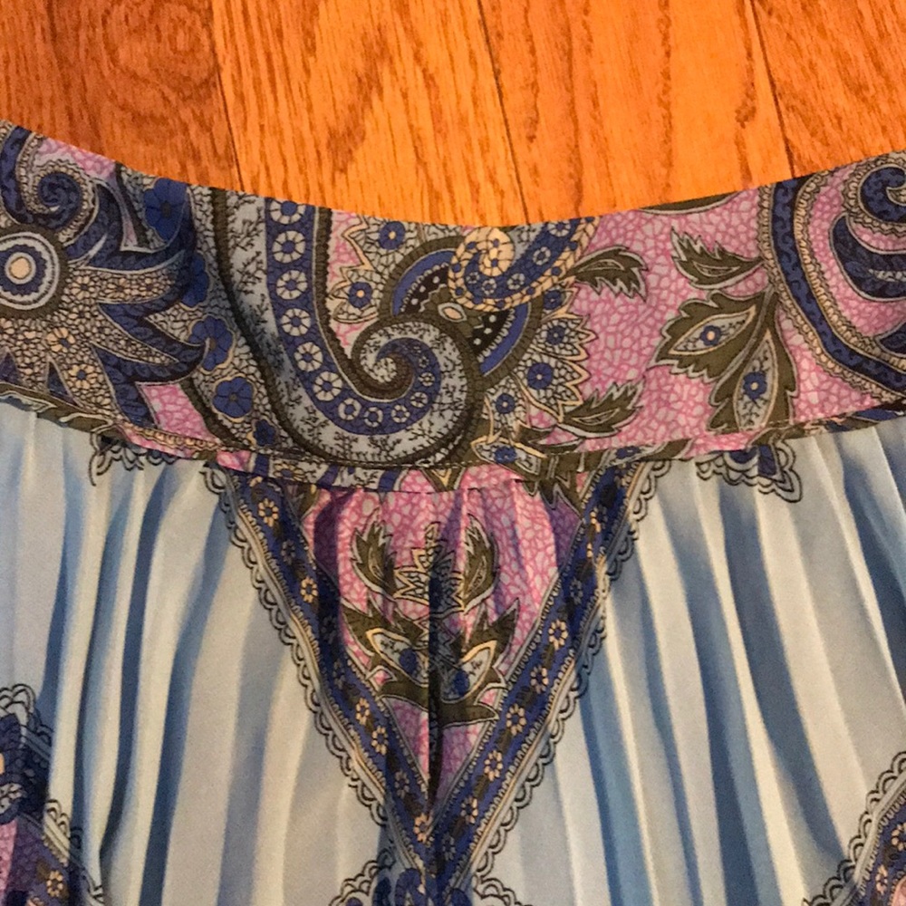 INC pleated skirt - Picture 2 of 4